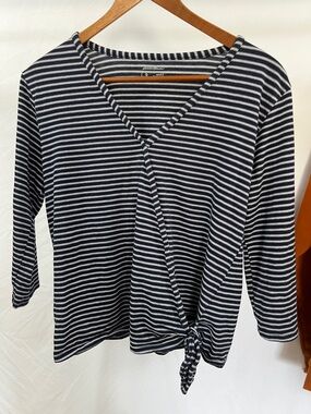 Eddie Bauer wrap v neck side tie striped navy white 3/4 sleeve top L
